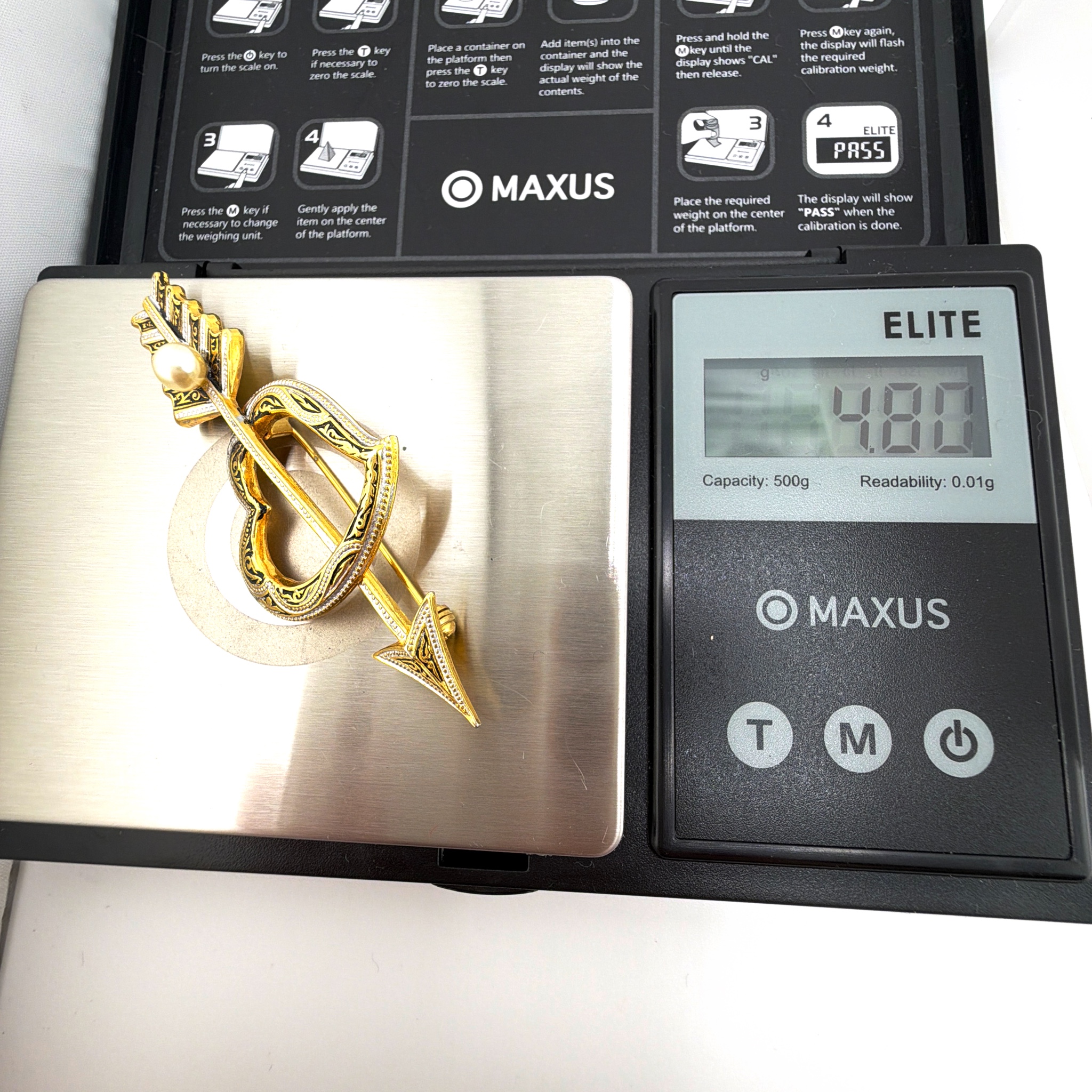 Mid-Century 50s–60s Gold Tone Damascene Style Heart Arrow Brooch 4.80g 3 in — For scale