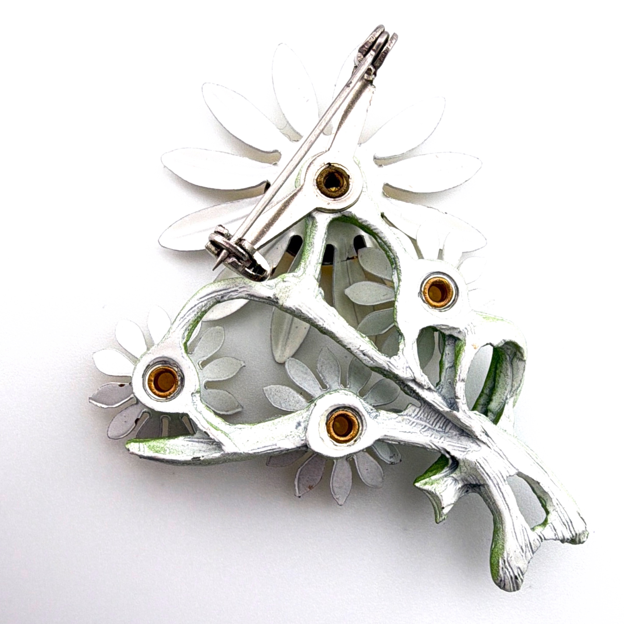Mid-Century 50s–70s Enamel Daisy Bouquet Brooch 16.29g — Back
