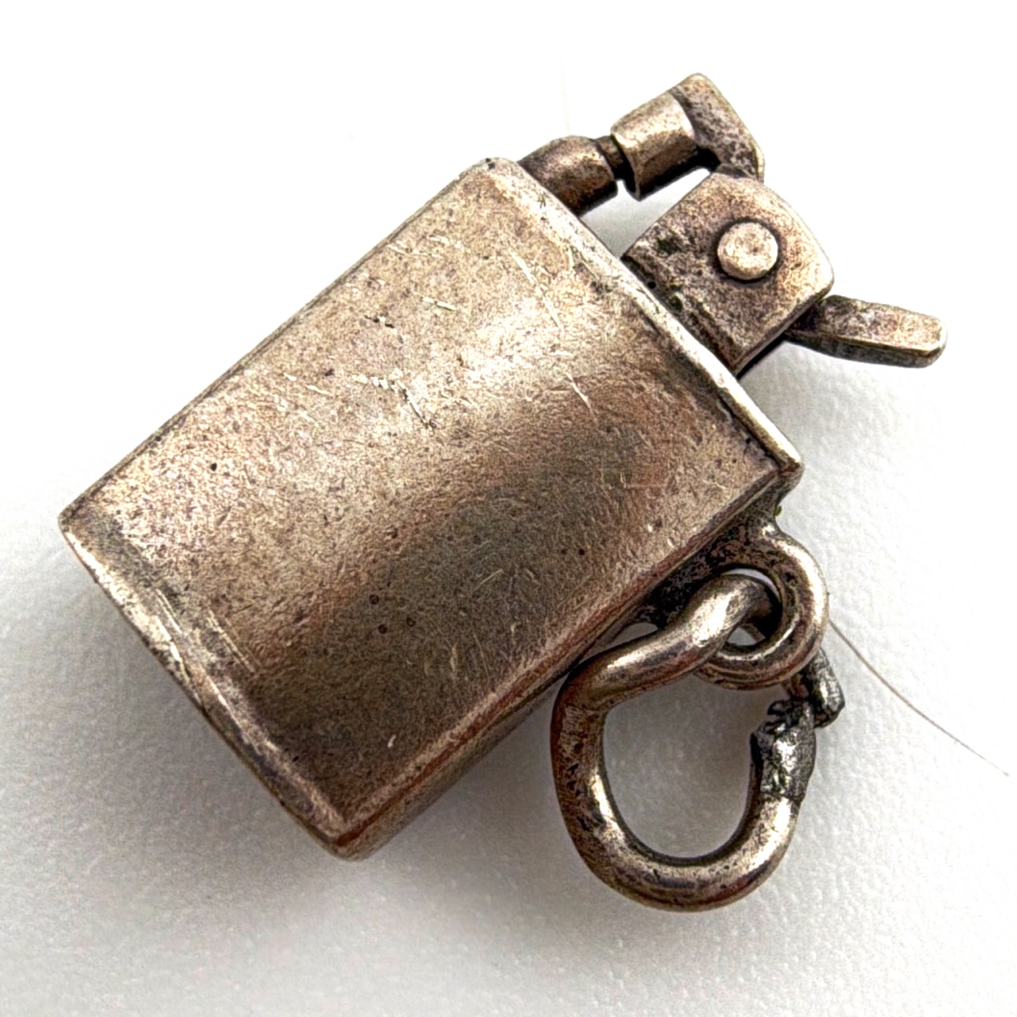 Retro 40s–60s Sterling Novelty Lighter Charm Pendant 0.75g — Side