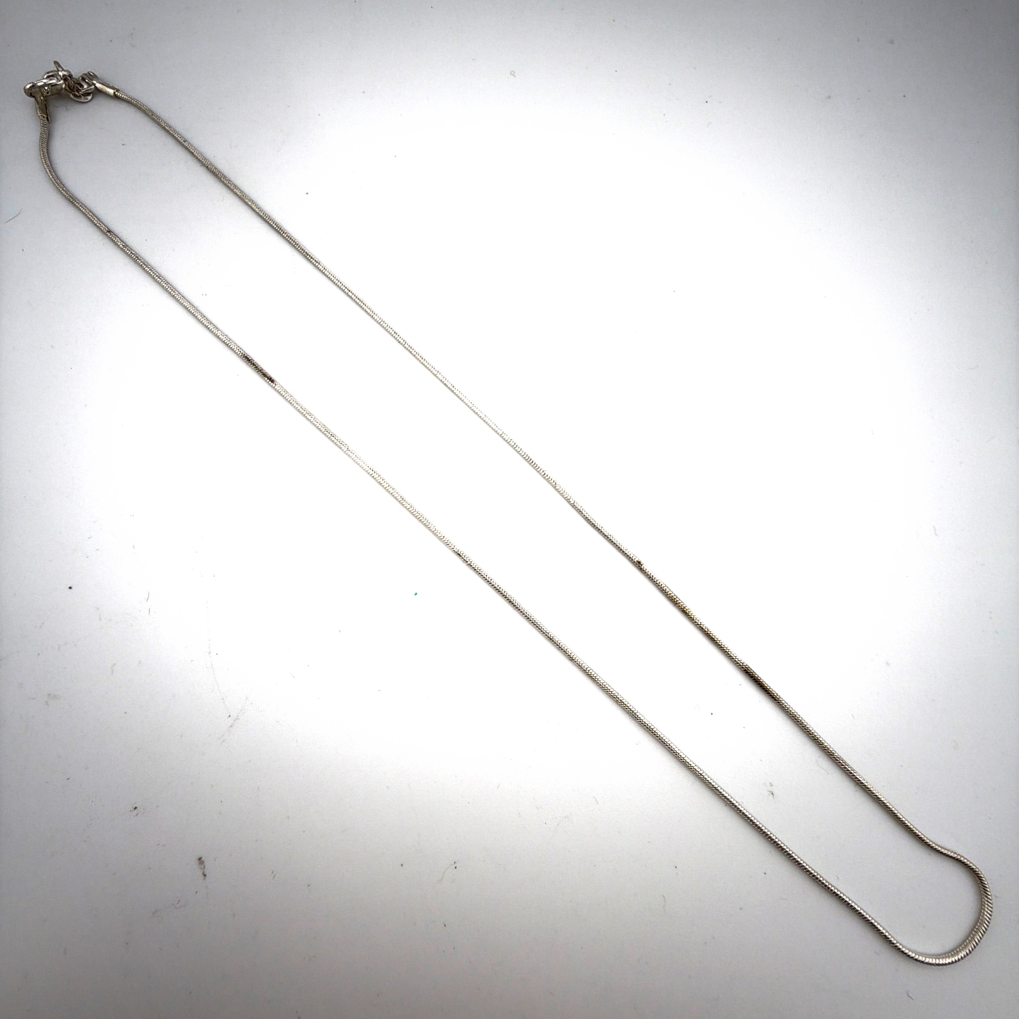 Sterling Silver 18.5 in Round Snake Chain Necklace 4.00g — Detail