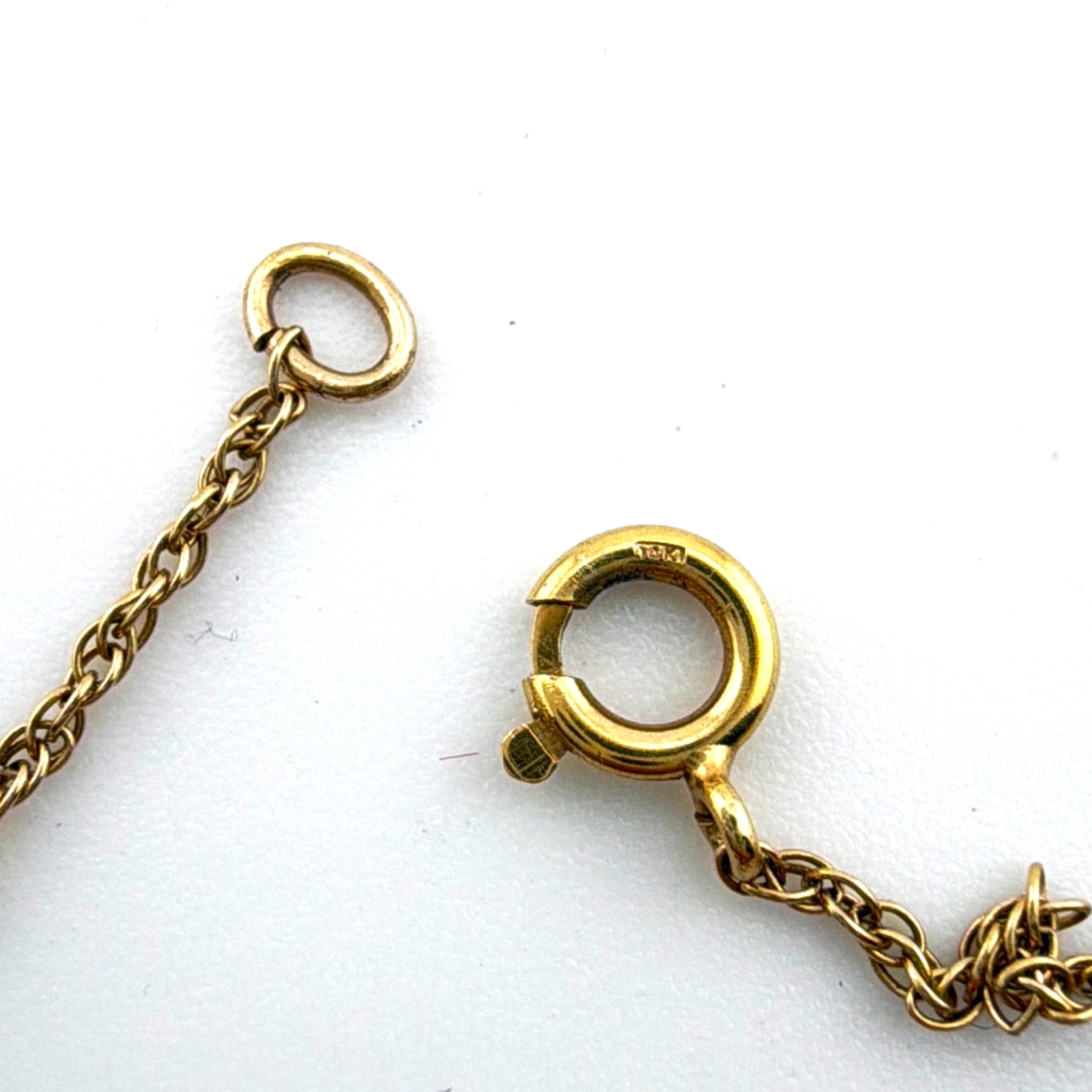 $ 10k Victorian Scottish Agate 1870s–1900s 19.75 in Scottish Pebble Agate Inlay Articulated Drop Pendant Necklace 4.80g — Detail